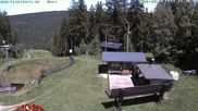 Archiviertes Webcam Bild: Bergstation des Skigebiets Erlbach-Kegelberg am 28.05.2026 um 12:25 Uhr