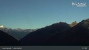 Archiviertes Webcam Bild: Bergstation Luftseilbahn Wiler-Lauchernalp am 26.08.2026 um 07:02 Uhr