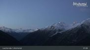 Archiviertes Webcam Bild: Bergstation Luftseilbahn Wiler-Lauchernalp am 22.10.2026 um 07:09 Uhr