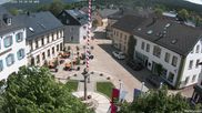 Archiviertes Webcam Bild: Marktplatz Bischofsgrün am 27.05.2026 um 14:59 Uhr