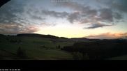 Archiviertes Webcam Bild: Ausblick vom Eckerhof im Hinterdorf nach Breitnau am 10.10.2026 um 18:44 Uhr