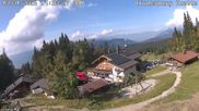 Archived webcam image showing Reit im Winkl - View Hindenburghütte on 4 Oct 2026 at 14:28