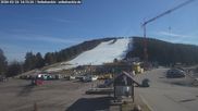 Archiviertes Webcam Bild: Seibelseckle: Rasthütte und Blick auf die Piste am 26 Feb 2026 um 14:56 Uhr