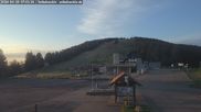 Archiviertes Webcam Bild: Seibelseckle: Rasthütte und Blick auf die Piste am 20.04.2026 um 07:40 Uhr