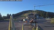 Archiviertes Webcam Bild: Seibelseckle: Rasthütte und Blick auf die Piste am 12.07.2026 um 06:02 Uhr