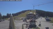 Archiviertes Webcam Bild: Seibelseckle: Rasthütte und Blick auf die Piste am 12.07.2026 um 12:02 Uhr