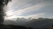 Archiviertes Webcam Bild: Beatenberg - Blick auf Jungfrau-Gruppe am 14.06.2026 um 06:39 Uhr