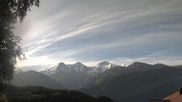 Archiviertes Webcam Bild: Beatenberg - Blick auf Jungfrau-Gruppe am 14.06.2026 um 07:39 Uhr