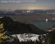 Blick vom Herzogstand zum Kochelsee und ins Oberland