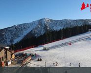 Vallnord - Pal: Sicht auf Talstation La Massana und Piste El Planell