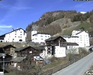 slope descending into the valley, ski resort Spluegen