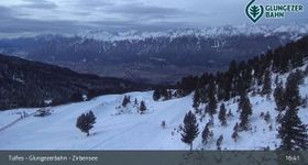 View Glungezer: Lake Zirbensee