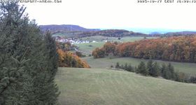 Webcam zeigt die aktuelle Schneelage in Wintersport-Arena Holzelfingen