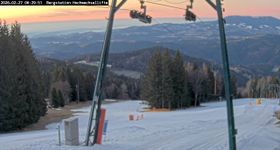 Webcam zeigt die aktuelle Schneelage in Hochwechsellifte Mönichwald
