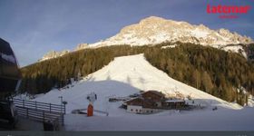 Webcam zeigt die aktuelle Schneelage in Latemar Dolomites in Obereggen