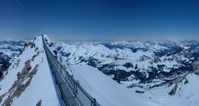 Webcam zeigt die aktuelle Schneelage in Glacier 3000