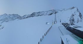 Schwarze Schneid Gondola Rettenbach Glacier