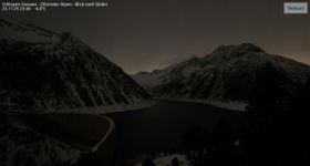 Schlegeis Reservoir Zillertal Alps - View to the south