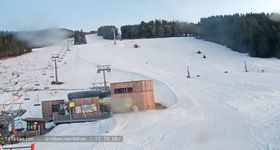 Grebenzen: Blick auf Sessellift und Piste