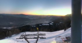 Webcam zeigt die aktuelle Schneelage in Dreiländereck Arnoldstein