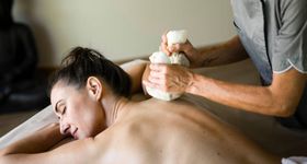 WELLNESS & AYURVEDA NACH MASS - in den Dolomiten