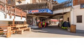 Centre commercial Les Orres 1650