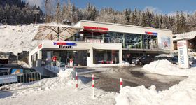 Base station gondola Almenwelt Lofer