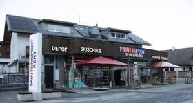 Flachau gegenüber Achterjet