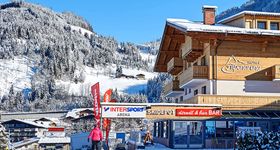 Hotel Alpenarena directly at Starjet1