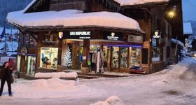 Ski Republic Centre Station Morz'na Sport