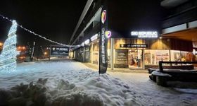Ski Republic Centre Station Le Camp de Base