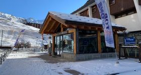 Top One - Ski Rental