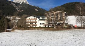 Café-Restaurant-Pension Zistelberghof
