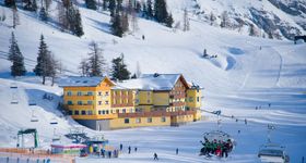 Familienhotel-Gasthof Hierzegger