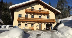 Ferienwohnungen Haus - Peschl