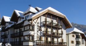 Hotel Dolomiti Madonna