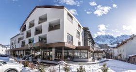 Sporthotel Tyrol & Wellness****