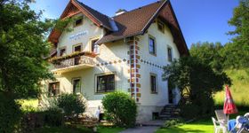 Ferienwohnungen Villa Löcker