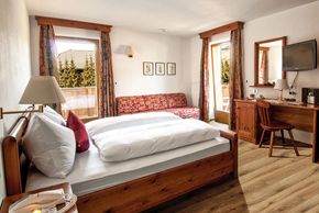 General information about your stay at Aqua Bad Cortina - Oasis Hotel