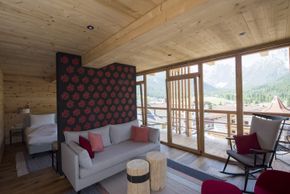 General information about your stay at Berghotel & Residence Tirol