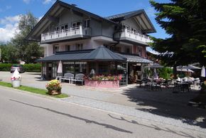General information about your stay at Charivari´s Wintergarten