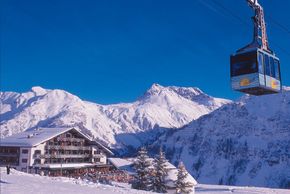 General information about your stay at De Luxe Hotel MONTANA