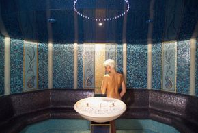 General information about your stay at De Luxe Hotel MONTANA