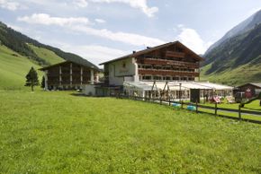 General information about your stay at Erstes Kinder- & Gletscherhotel Hintertuxerhof