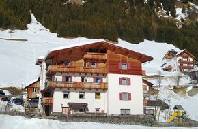 General information about your stay at Garni Declara