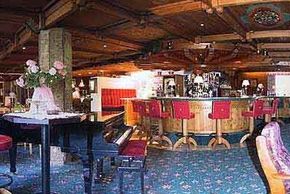 Hotel Bar