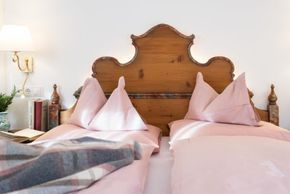 General information about your stay at Hotel Lech & Residenz Chesa Rosa