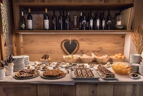 dining room - dessert buffet