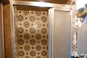 Kompakte aber private Badezimmer bei jedem Zimmer