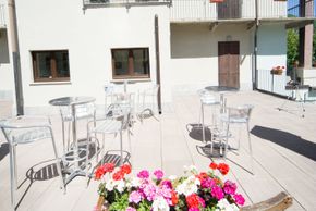 Reception area - terrace